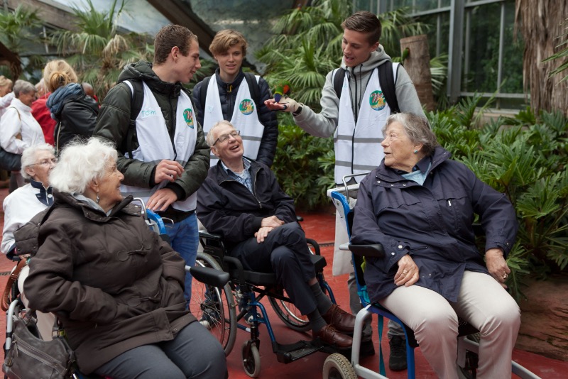 Dagje Avifauna met ouderen in een rolstoel 2016 .jpg